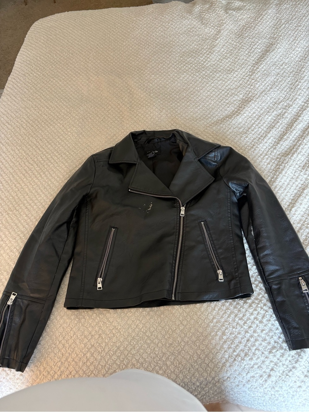 Women’s Black Faux Leather cropped Moto Jacket